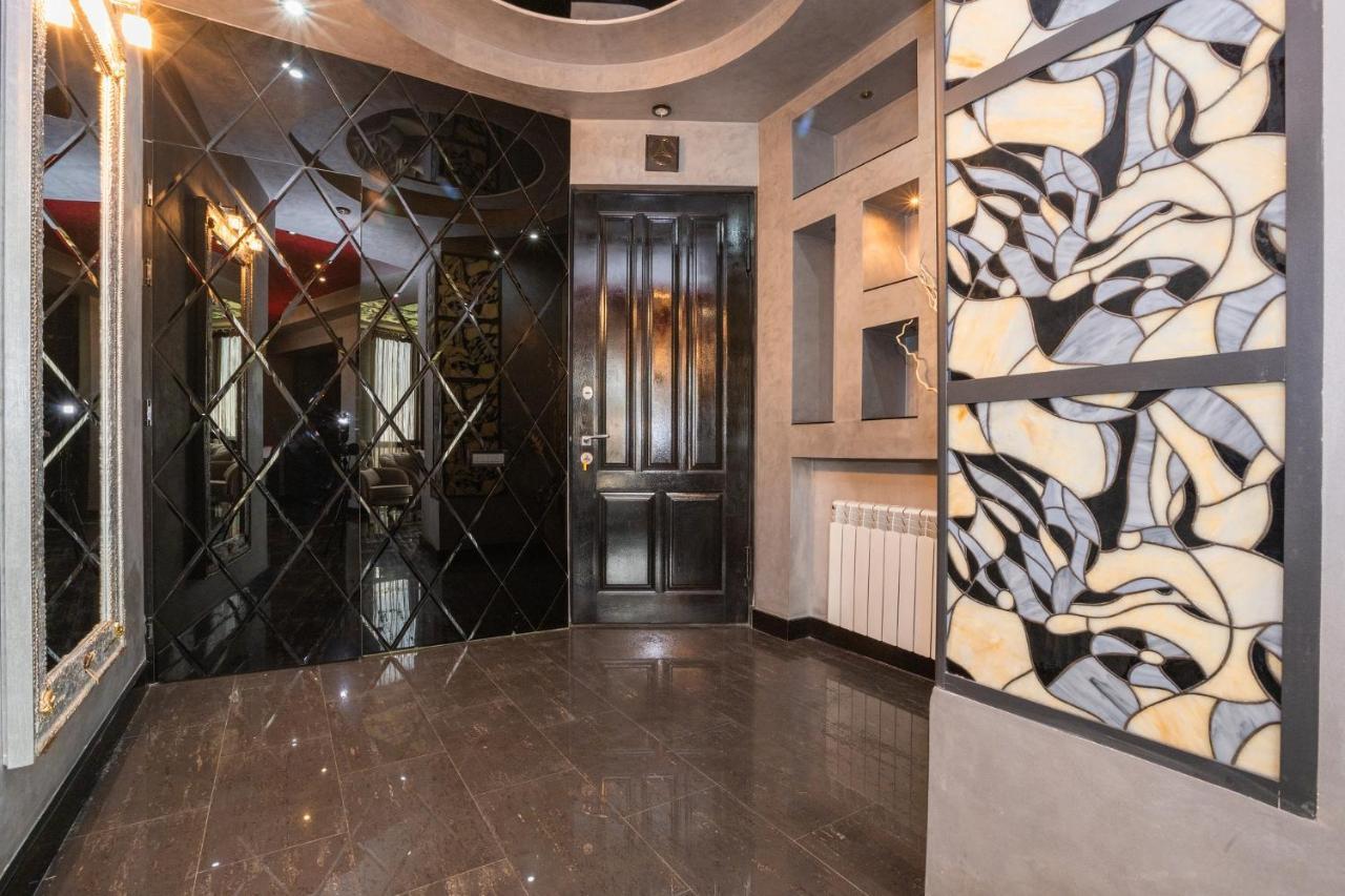 Stay Inn-Ararat View apt near Vernissage Erivan Exterior foto